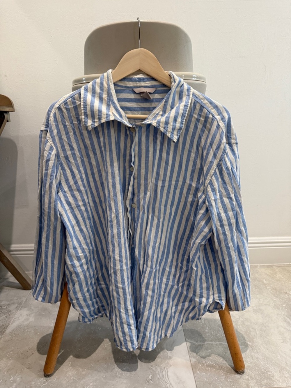H&M Blue and White Vertical Stripe Button-Down Shirt